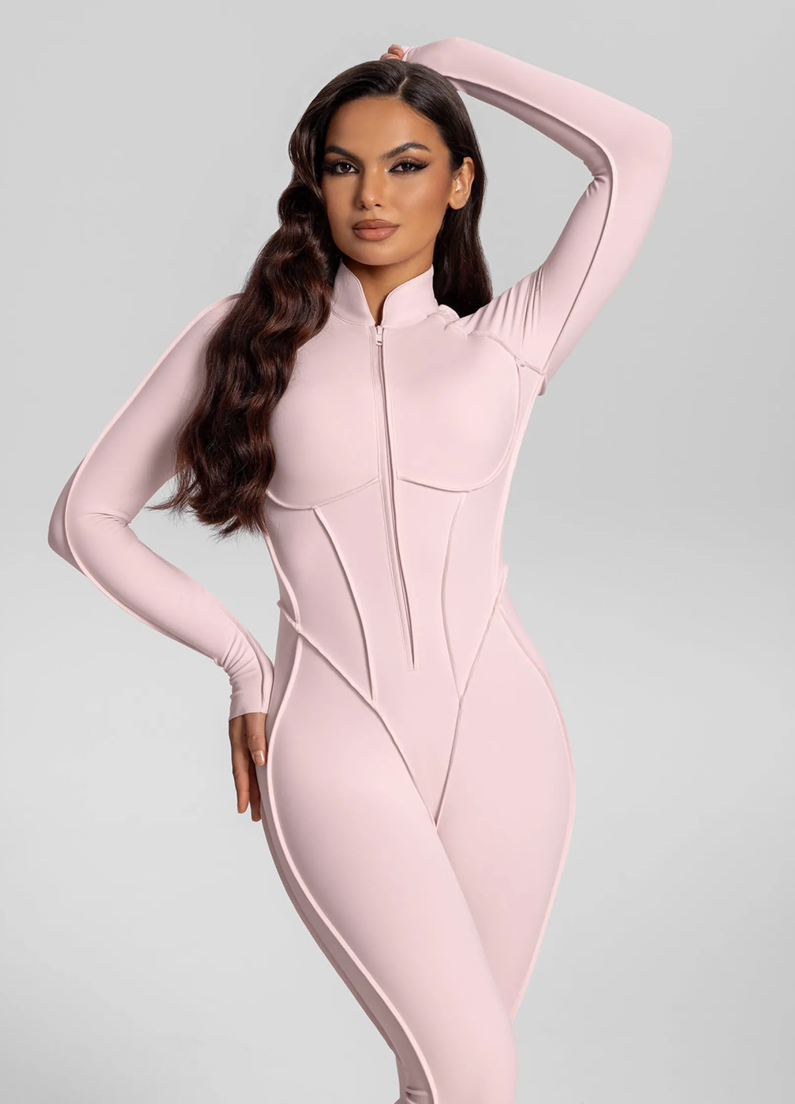 Ausgestellter Catsuit mit geschlossenem Rücken
