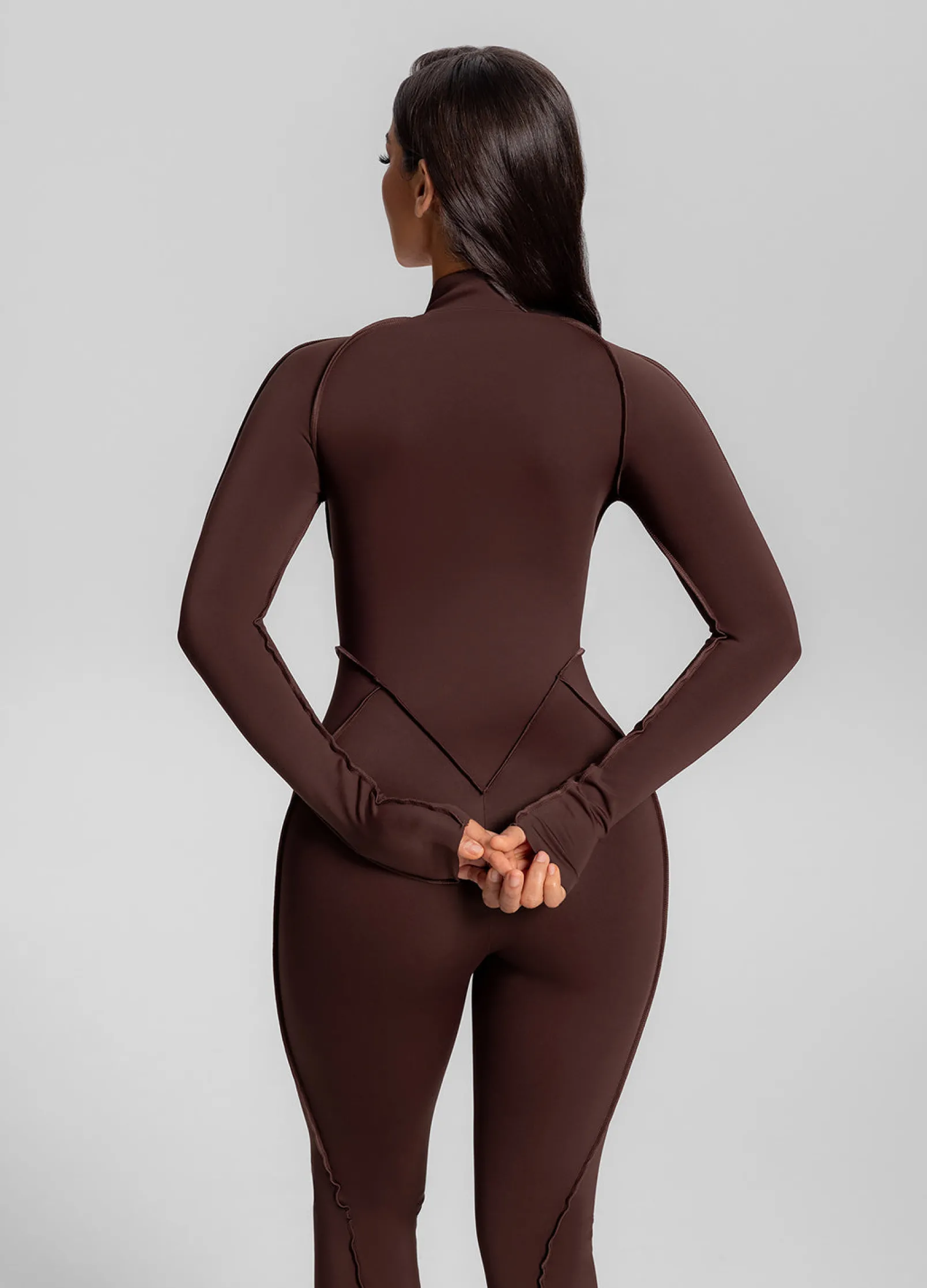 Ausgestellter Catsuit mit geschlossenem Rücken