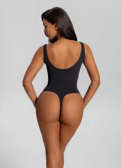 Body mit Mesh-Einsätzen