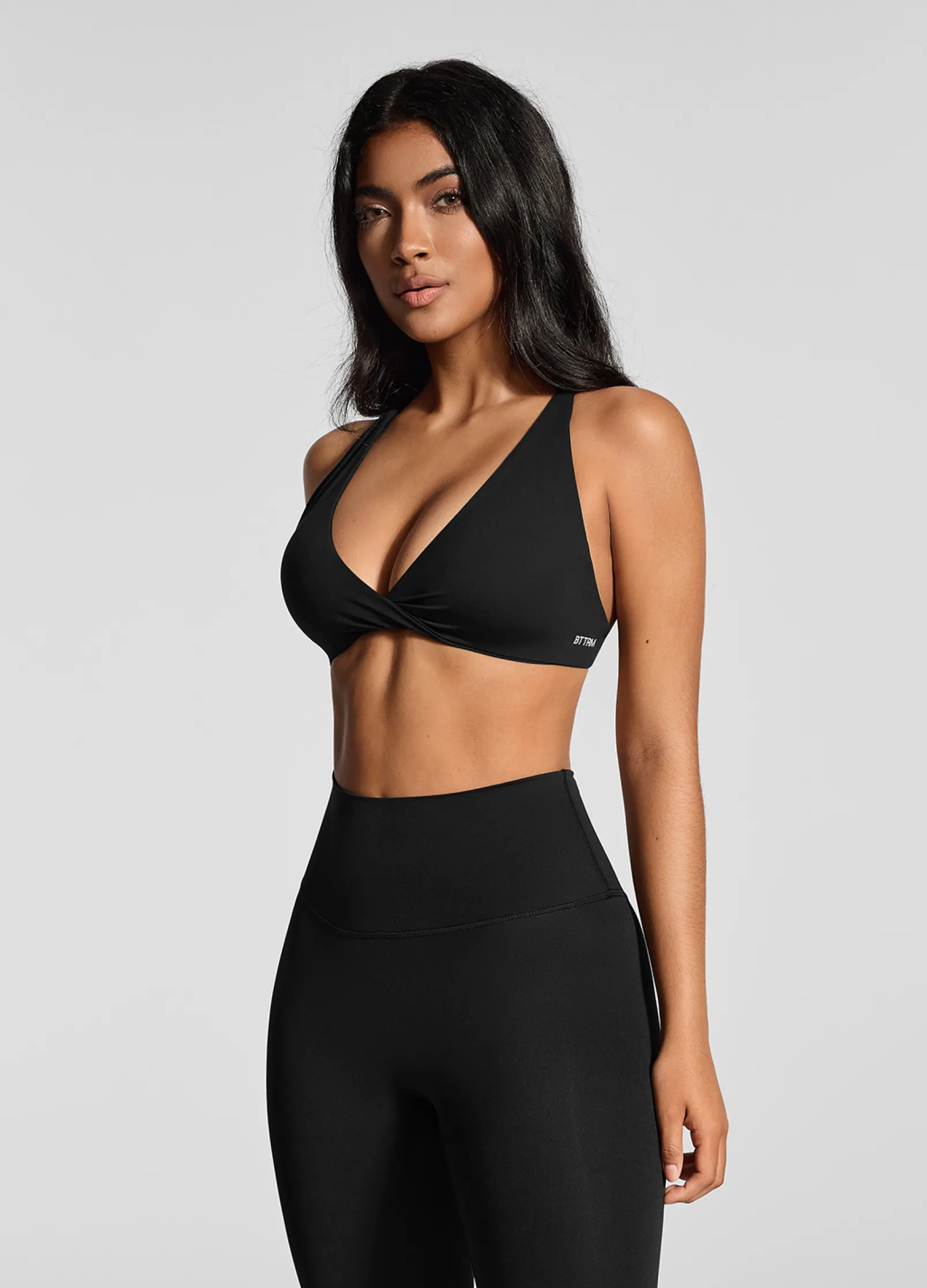 Bralette mit V-Ausschnitt und Criss-Cross-Rücken