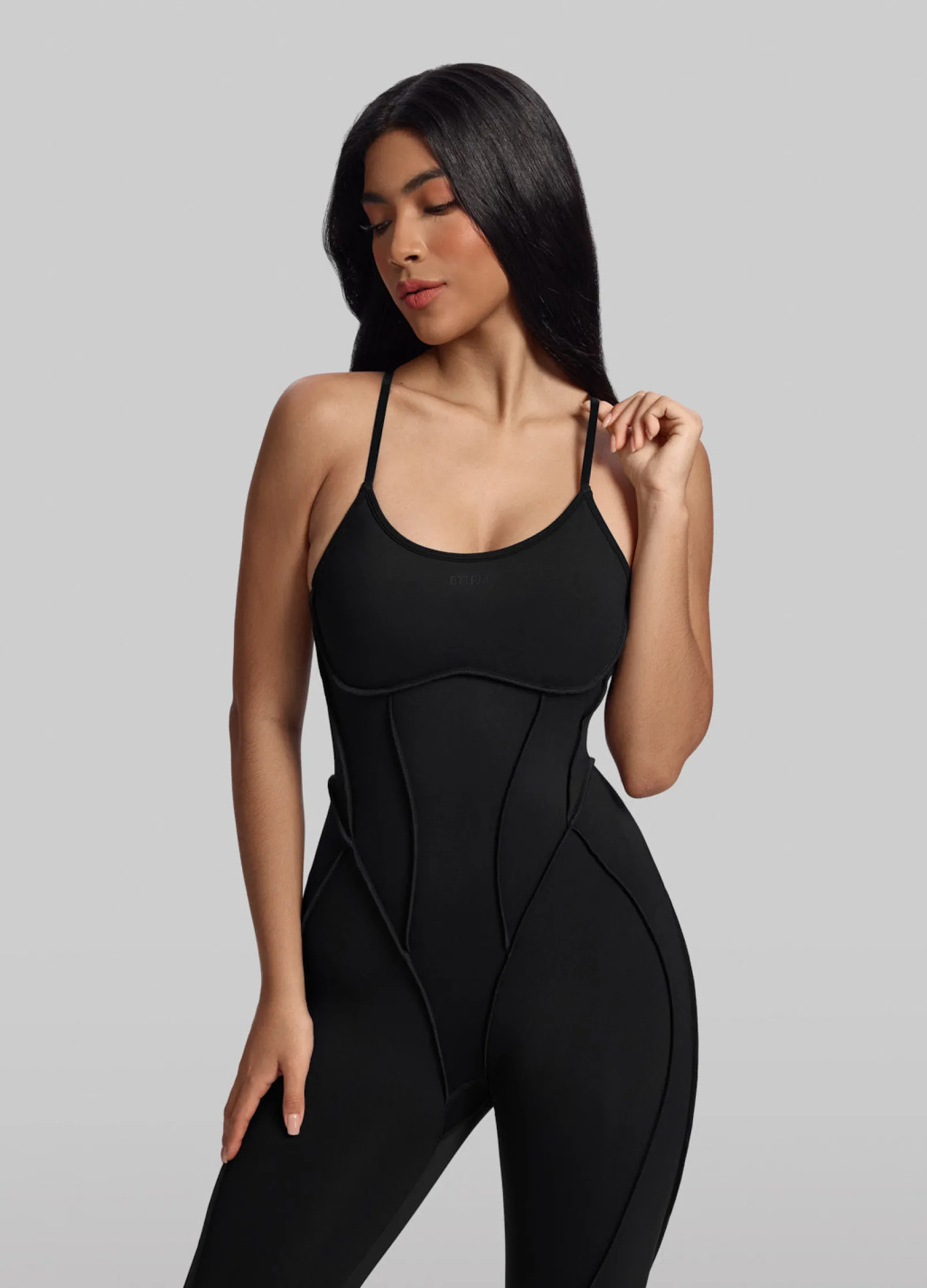 Catsuit mit überkreuzten Trägern