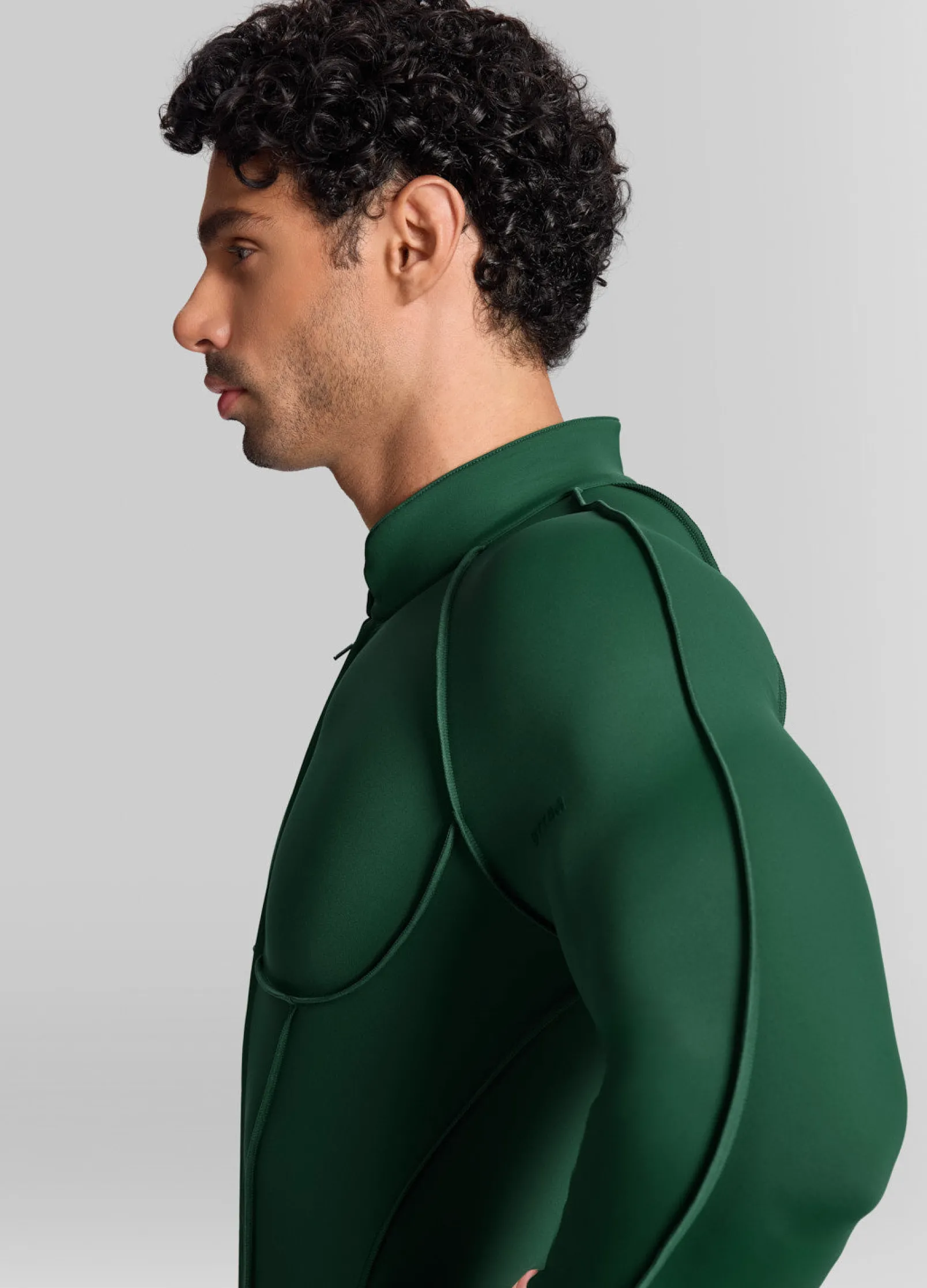 Closed-Back Herosuit