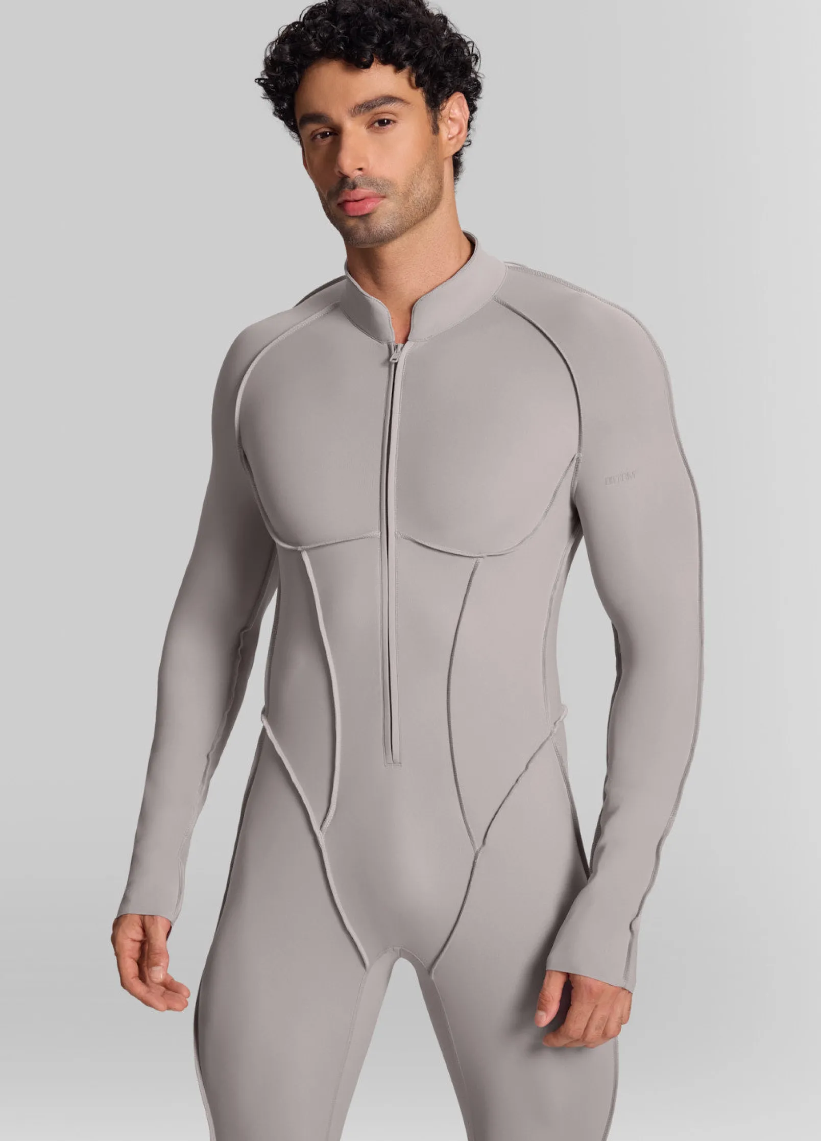 Closed-Back Herosuit