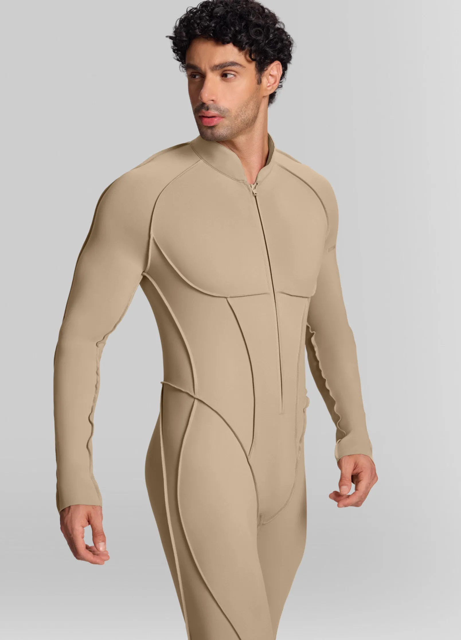 Closed-Back Herosuit