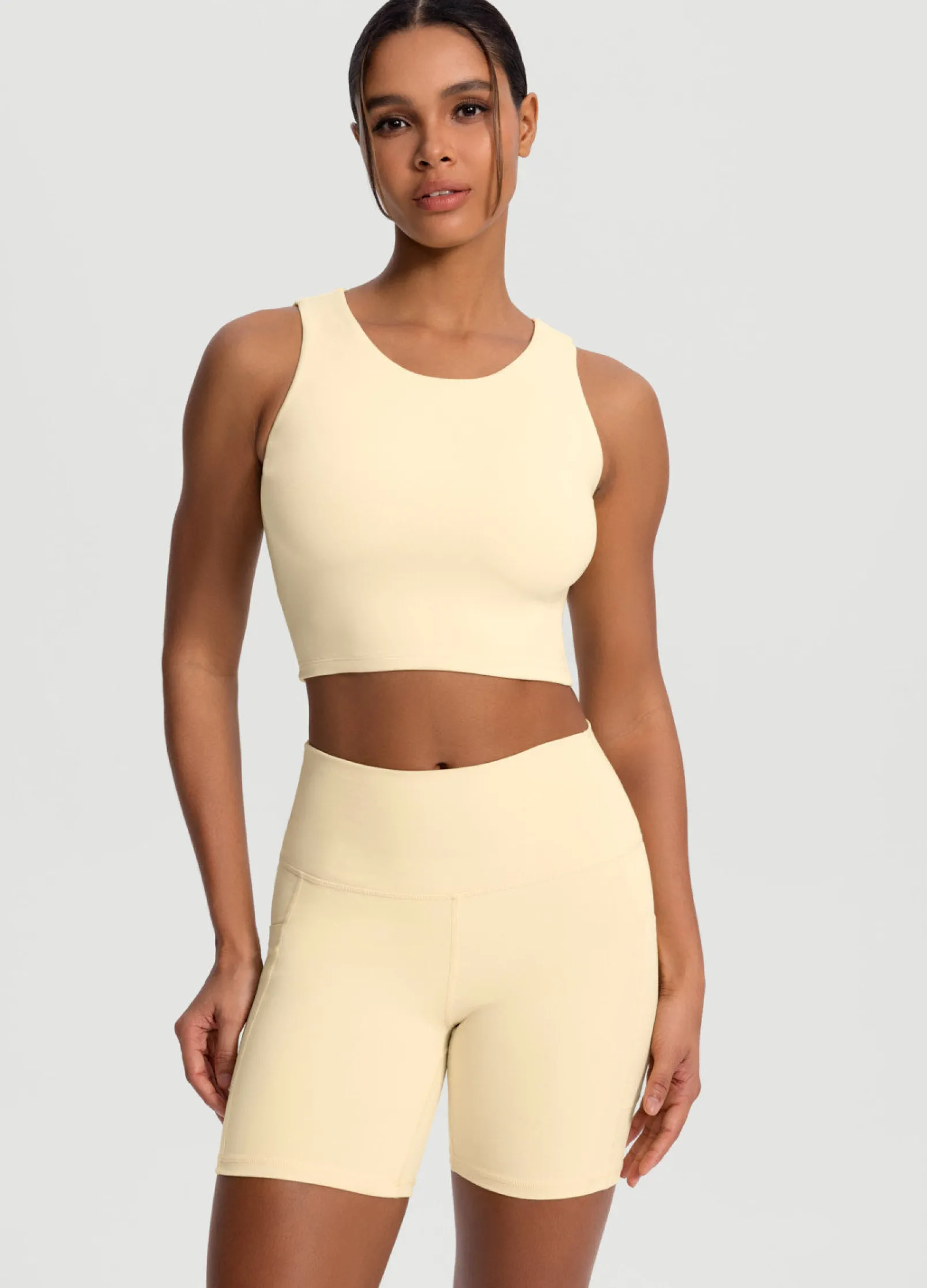 Cropped Tanktop mit hohem Ausschnitt