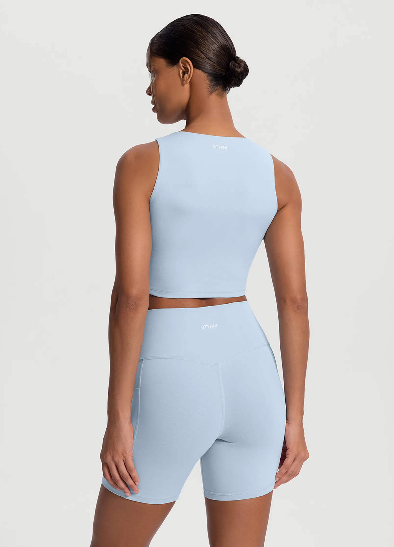 Cropped Tanktop mit hohem Ausschnitt