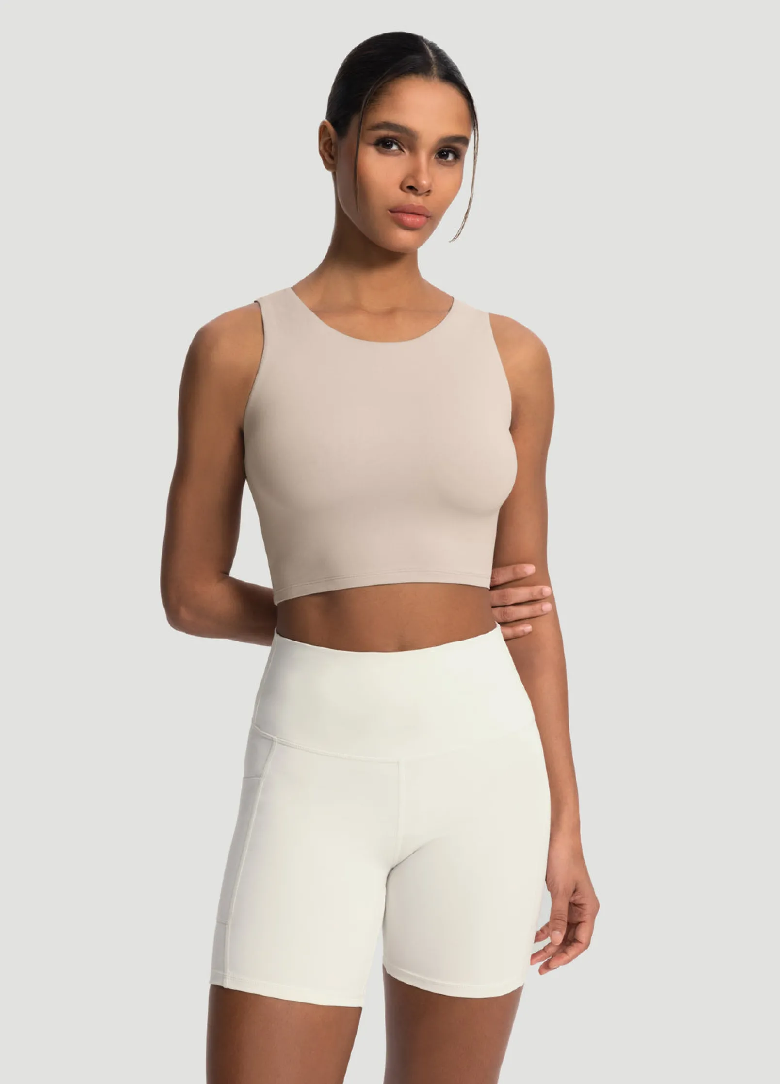 Cropped Tanktop mit hohem Ausschnitt