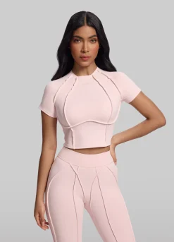 Cropped-Top im figurformendem Schnitt
