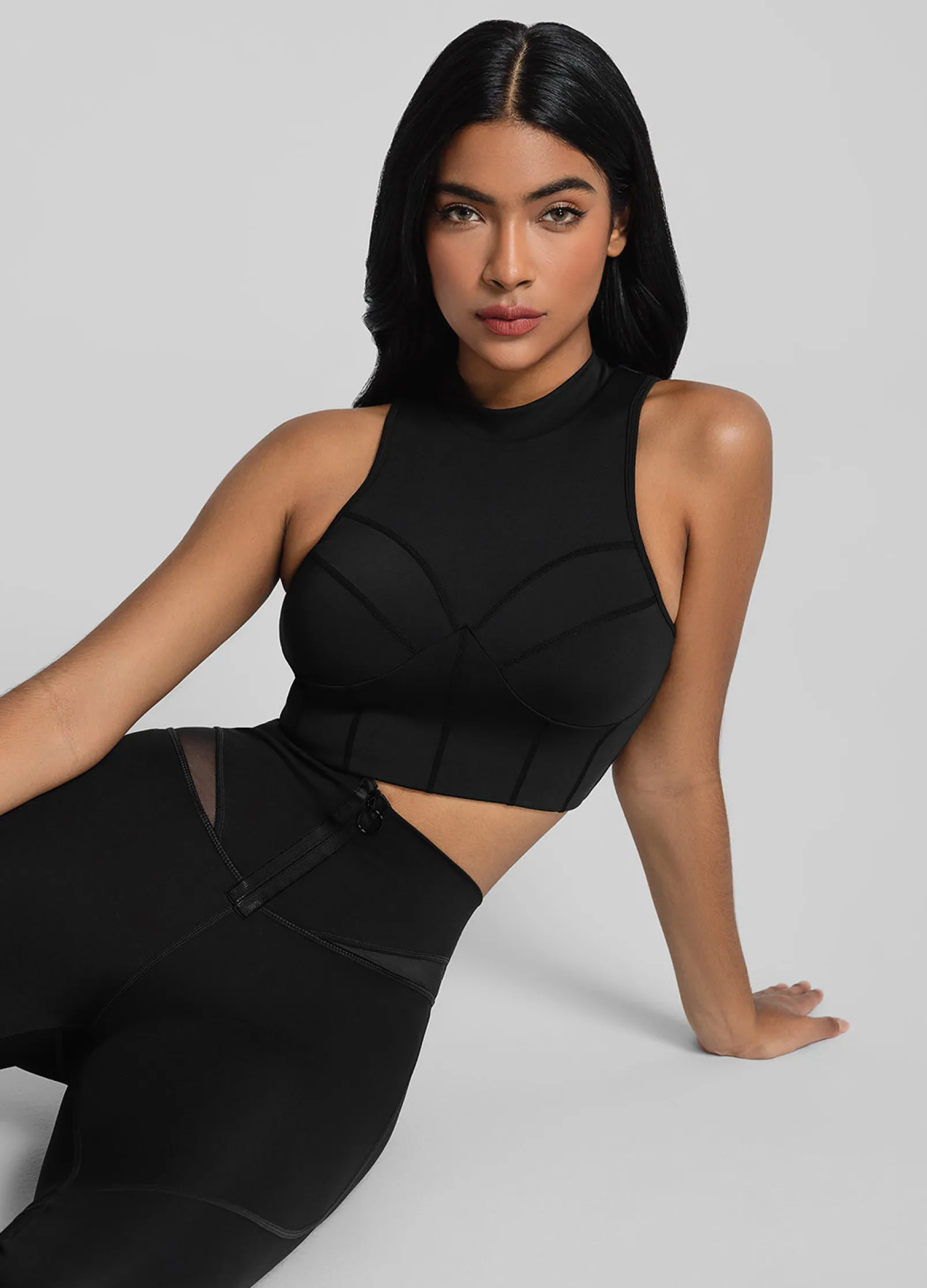 Cropped-Top mit hohem Halsausschnitt
