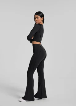 Cropped-Top mit langen Ärmeln