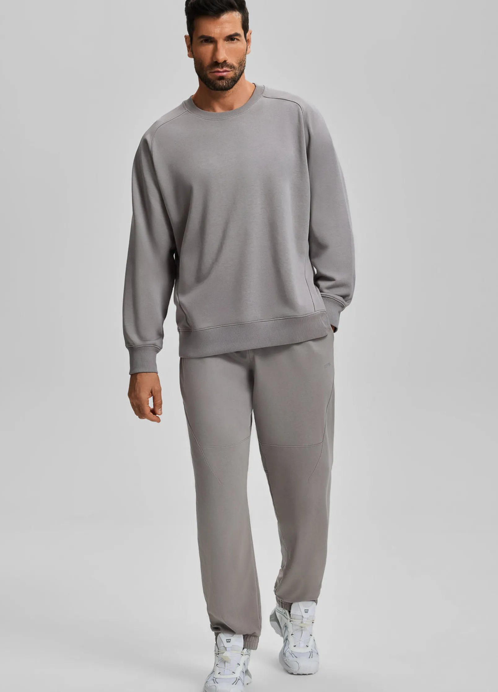 Essential Sweatshirt