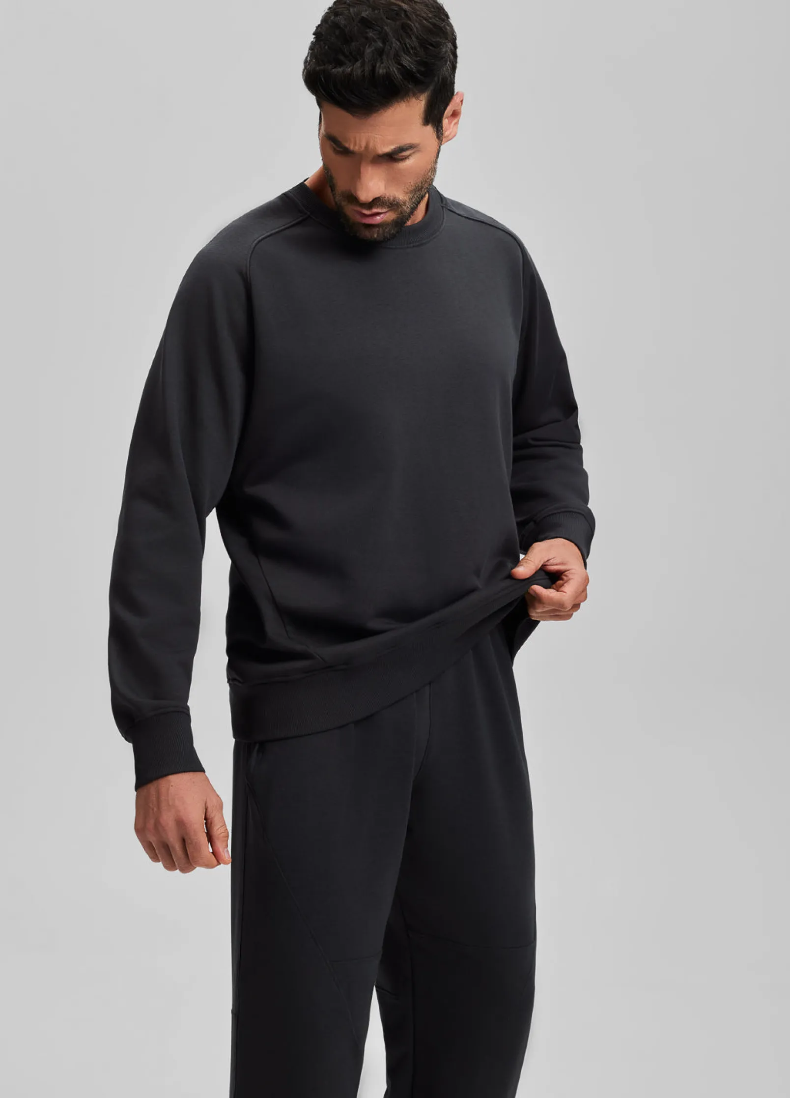 Essential Sweatshirt