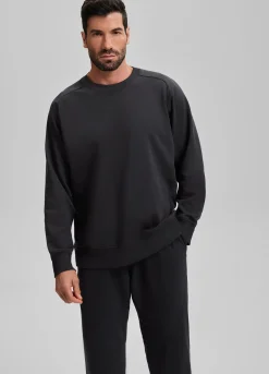 Essential Sweatshirt