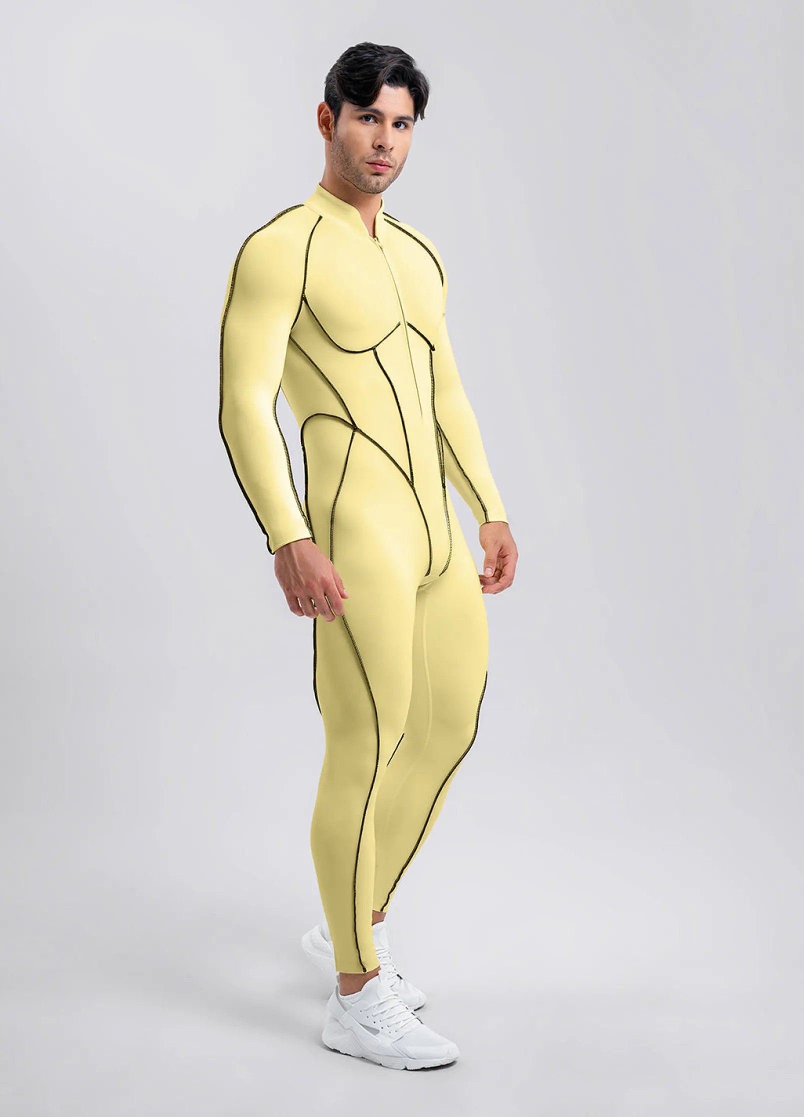 Herosuit mit Konturnähten