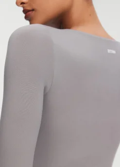 Kurz geschnittenes Shirt