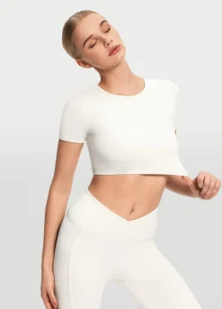 Kurz geschnittenes T-Shirt