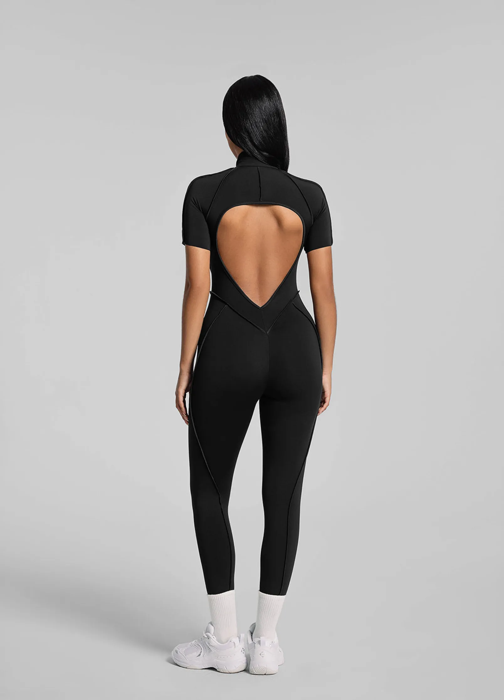 Kurzärmliger Catsuit in voller Länge