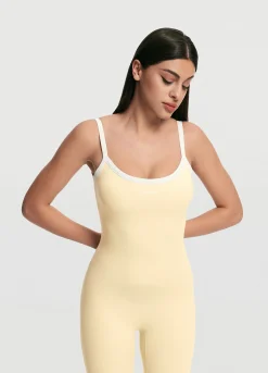 Langer Jumpsuit mit schmalen Trägern