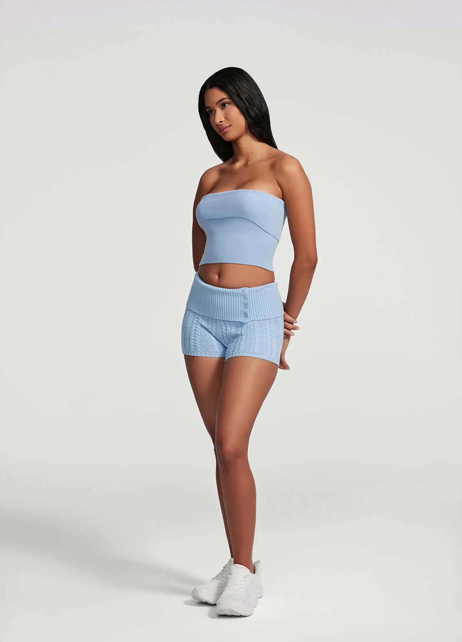 Micro-Shorts aus Zopfstrick