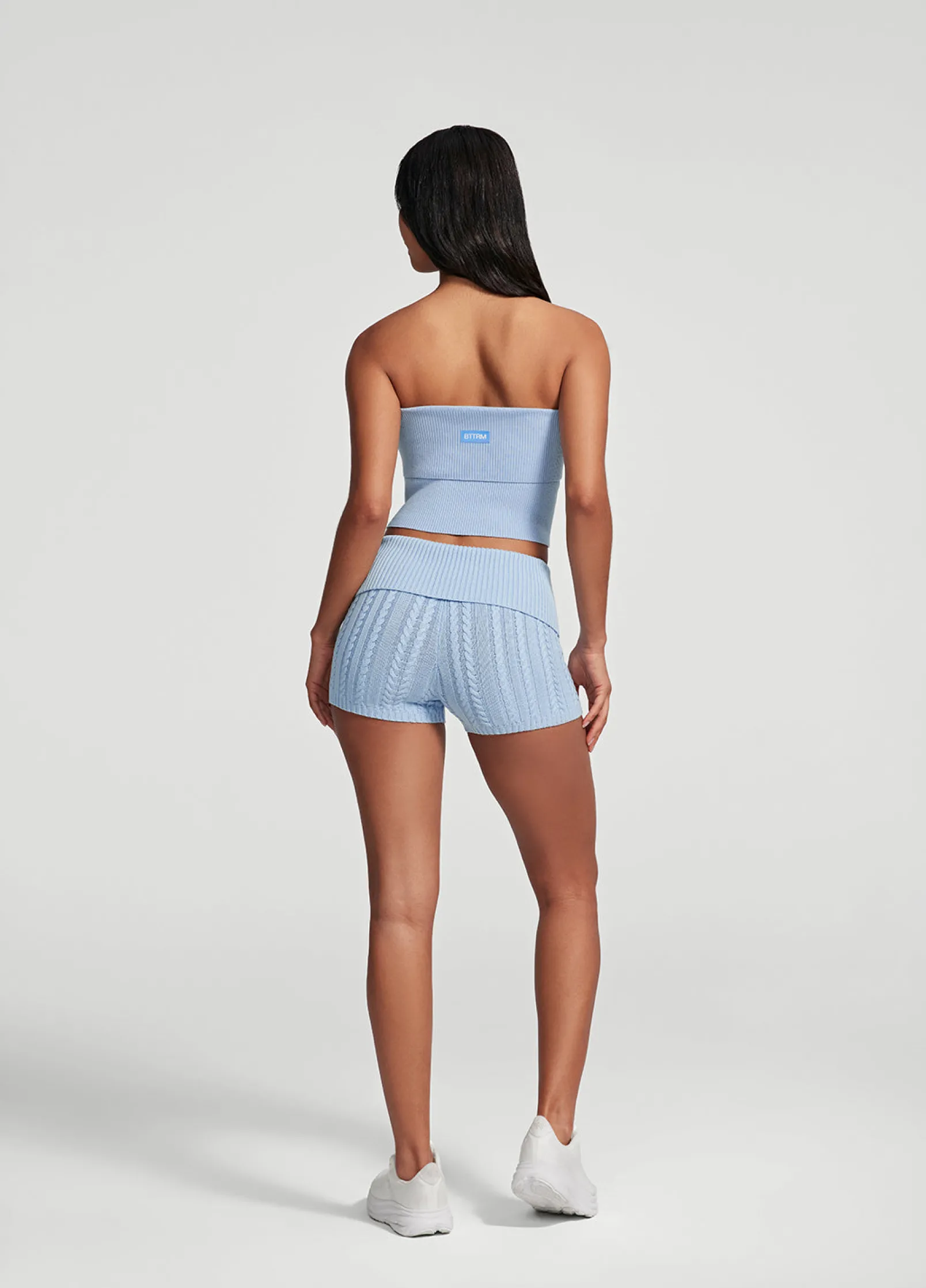 Micro-Shorts aus Zopfstrick