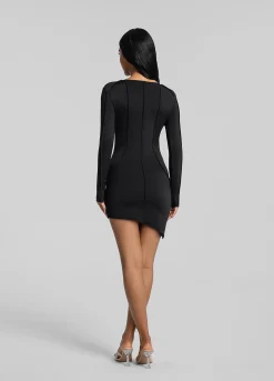 Mini-Kleid mit formenden Nähten
