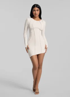 Mini-Kleid mit formenden Nähten