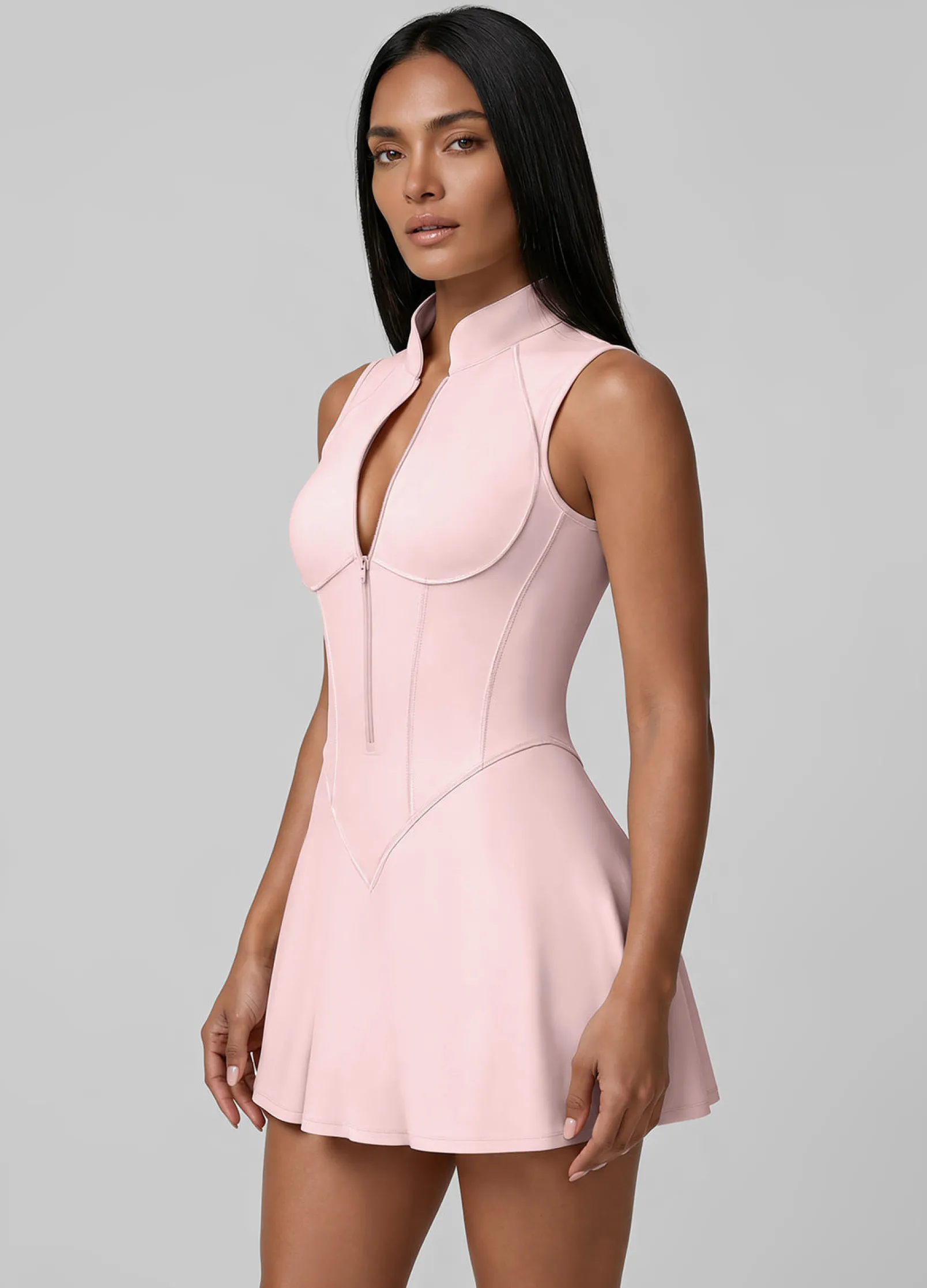 Mini-Kleid mit Konturnähten und geschlossenem Rücken