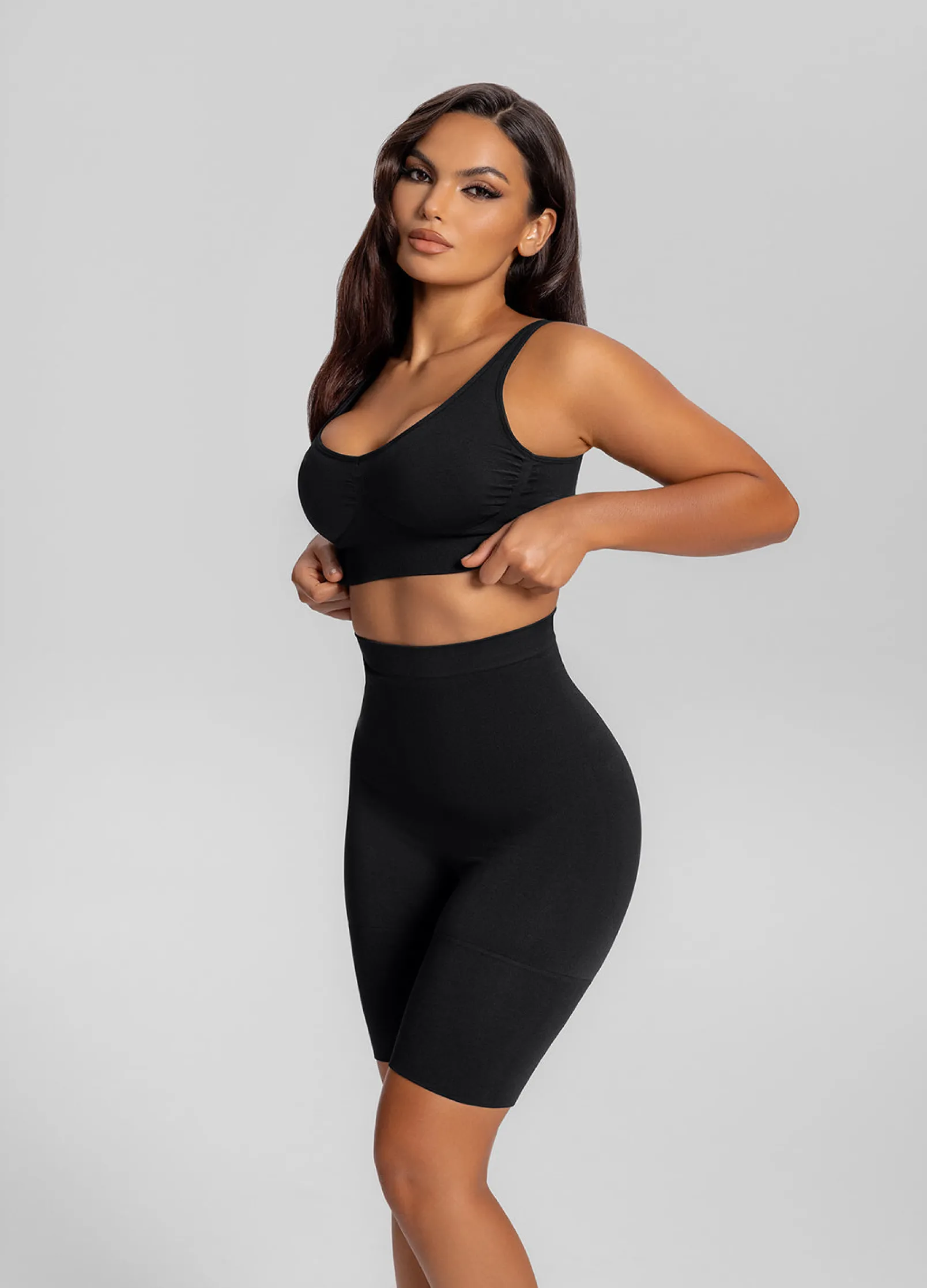 Nahtlose mittellange Shapewear-Shorts