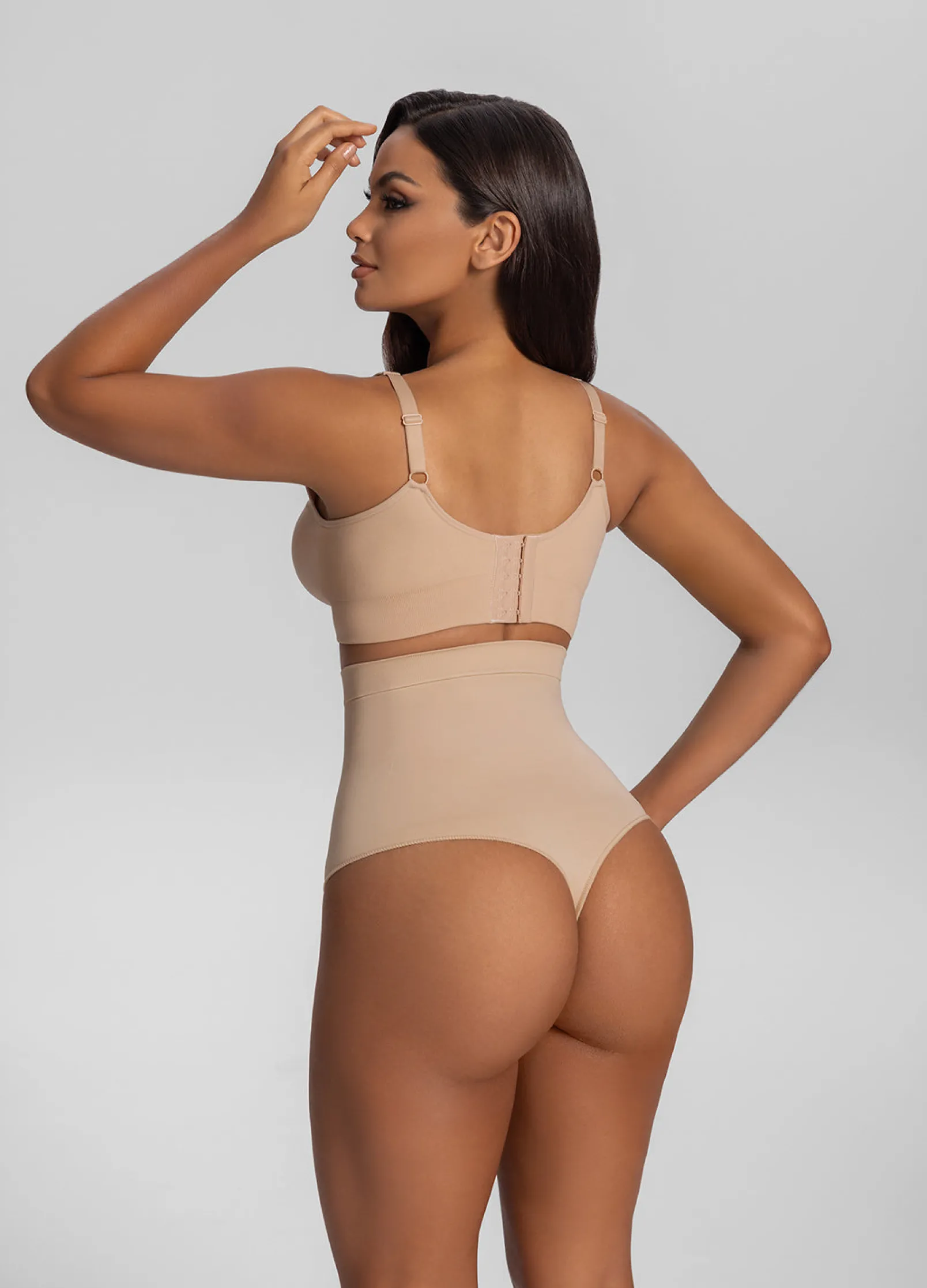Nahtloser hoch taillierter Shapewear-String