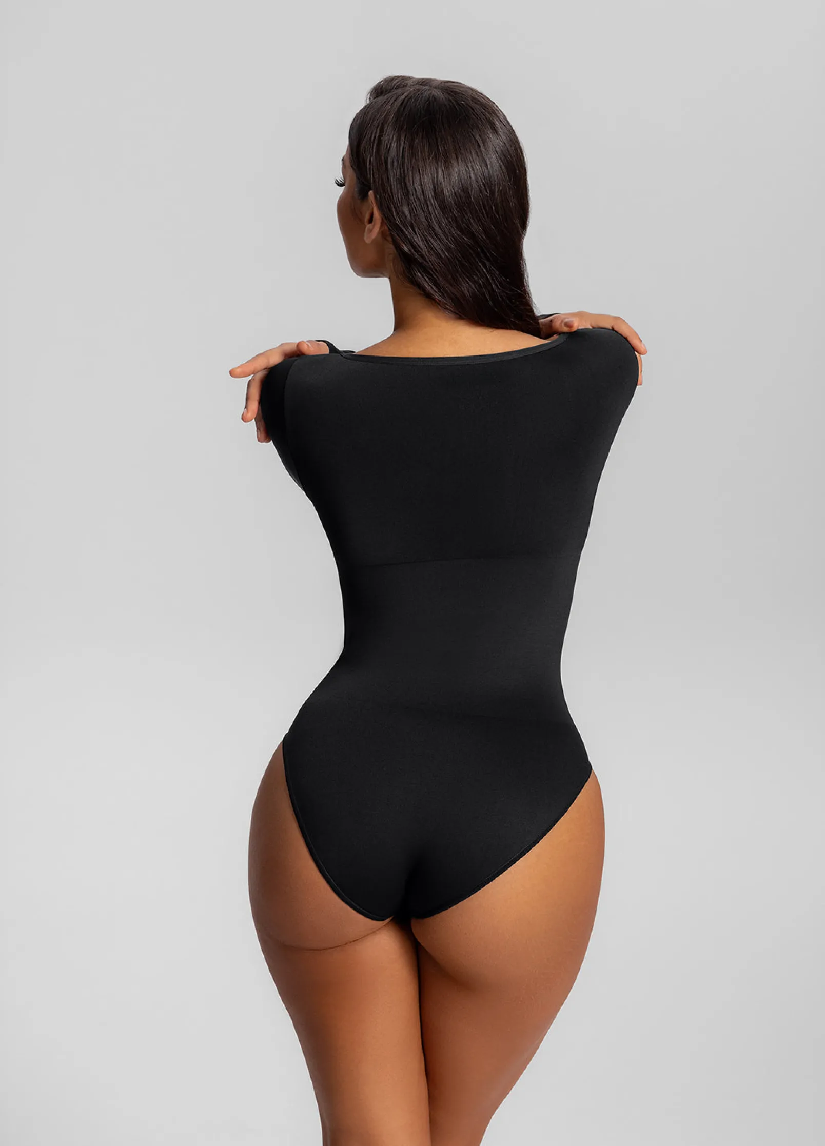 Nahtloser langärmeliger Shapewear-Body