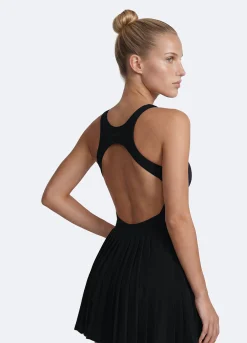 Rückenfreies Plissee-Tenniskleid