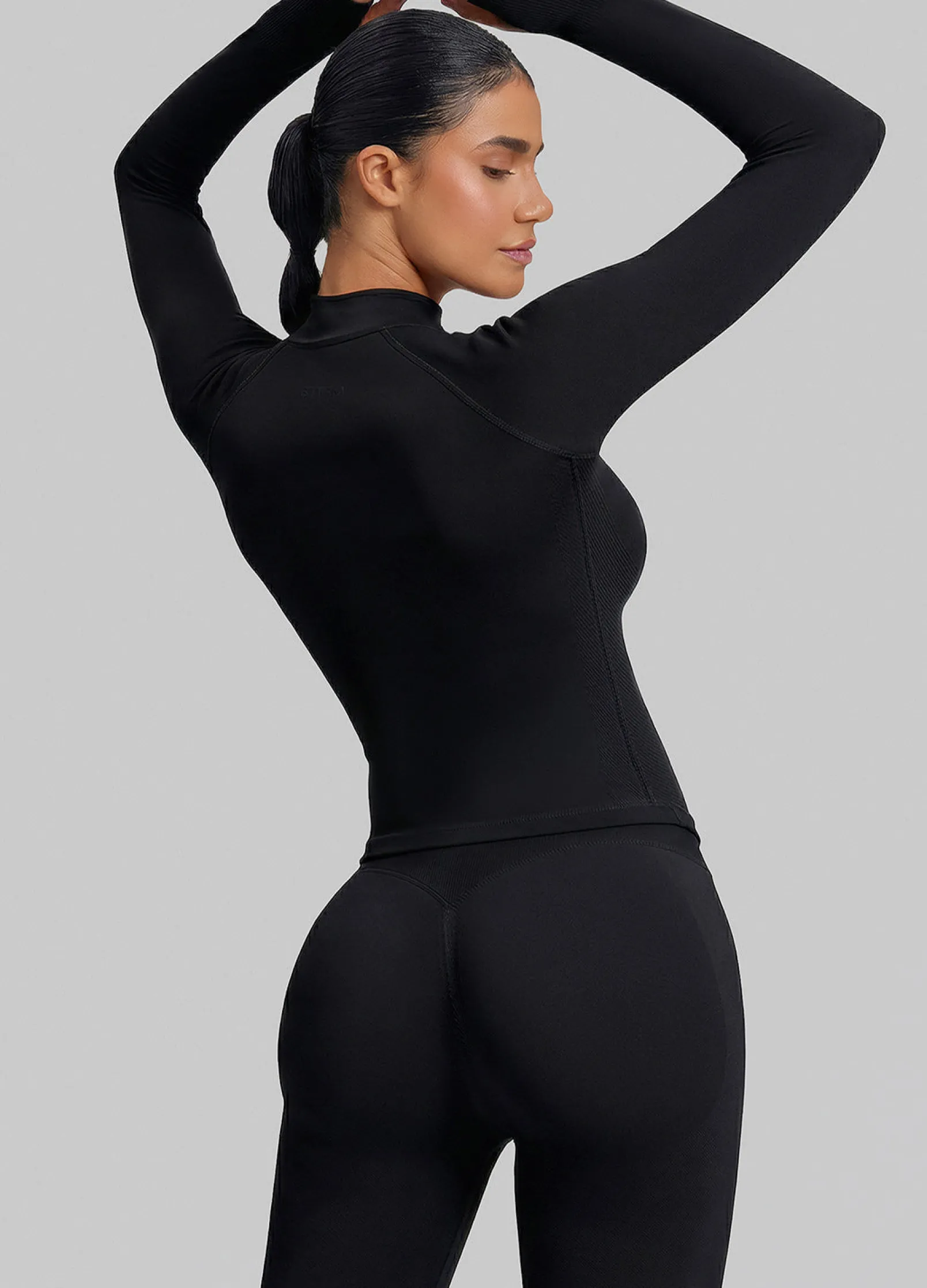 SculptMe Longline Form-Fitting Seamless Thumb Hole Twill Knit Half-Zip Top