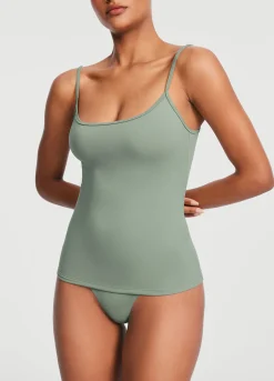Tanktop mit dünnen Trägern