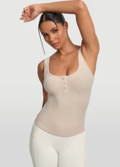 Tanktop mit Knopfleiste
