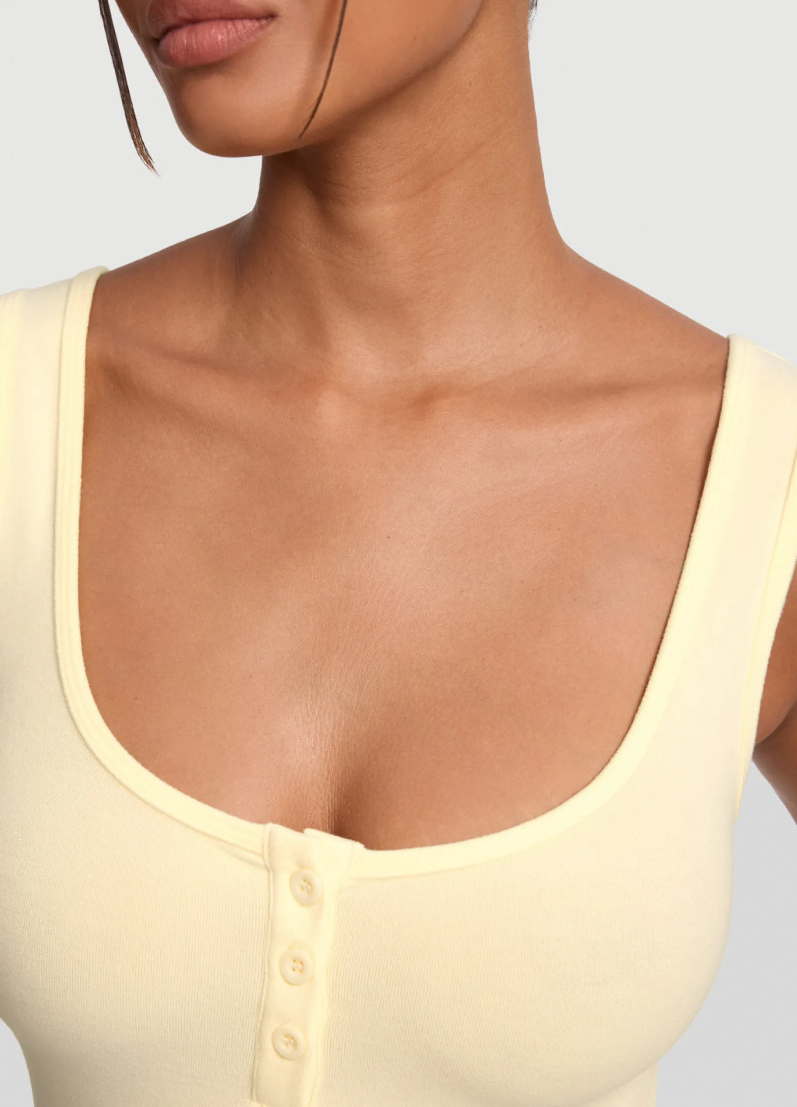 Tanktop mit Knopfleiste