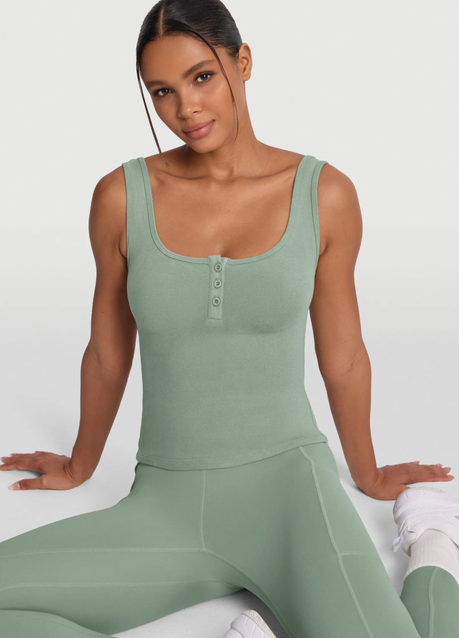 Tanktop mit Knopfleiste