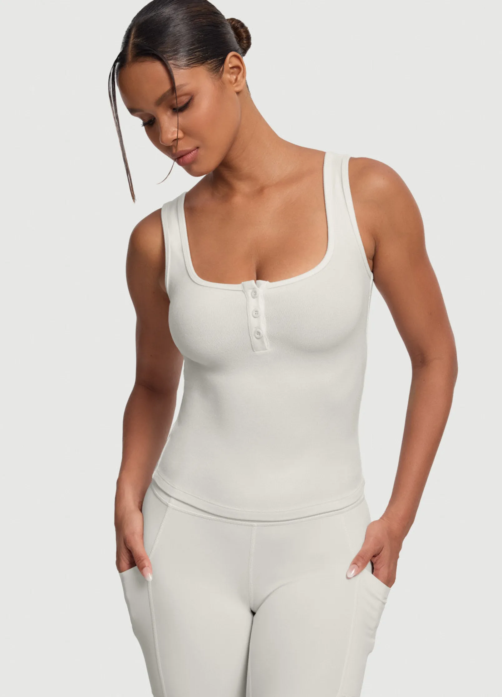 Tanktop mit Knopfleiste