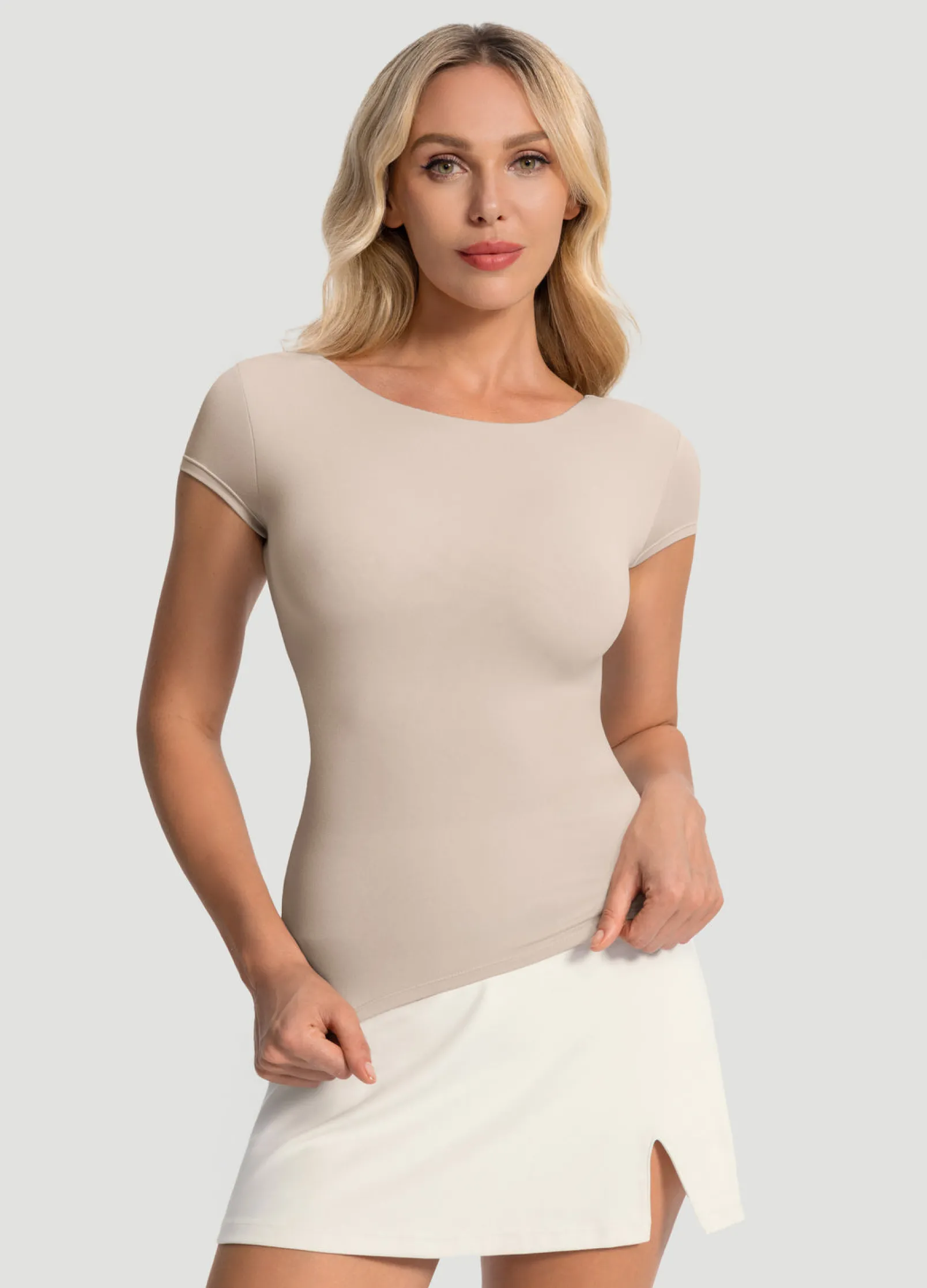 T-Shirt mit offenem Rücken
