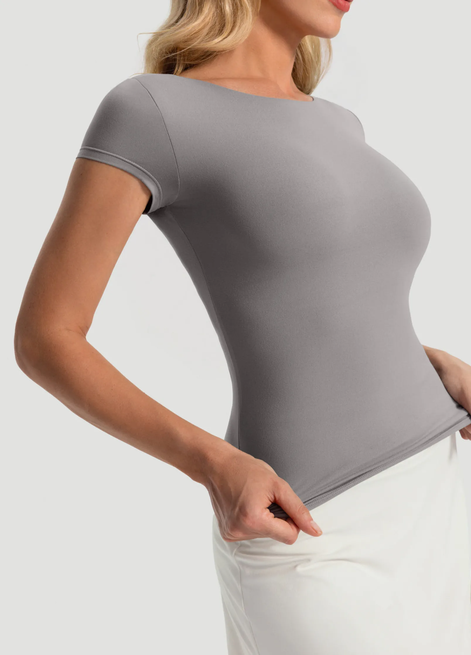 T-Shirt mit offenem Rücken